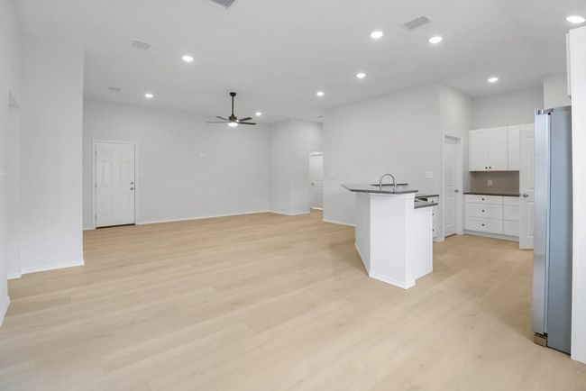 Living Room | Image 6