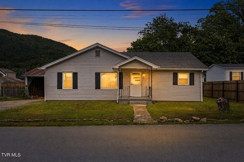 201 Melrose St, Hampton, TN, 37658-3431 | Card Image