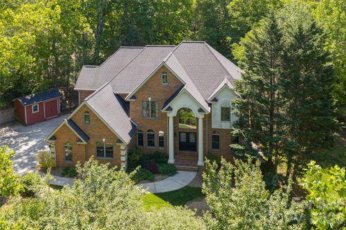 39 Windover Dr, Asheville, NC, 28803-8401 | Card Image