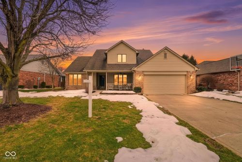 5123 Estes Dr, Greenwood, IN, 46142-9640 | Card Image