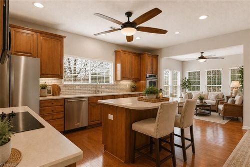 105 Creeks Edge Ct, Clemmons, NC, 27012-9629 | Card Image