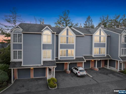 208 Cambridge Dr, Ramsey, NJ, 07446-1256 | Card Image