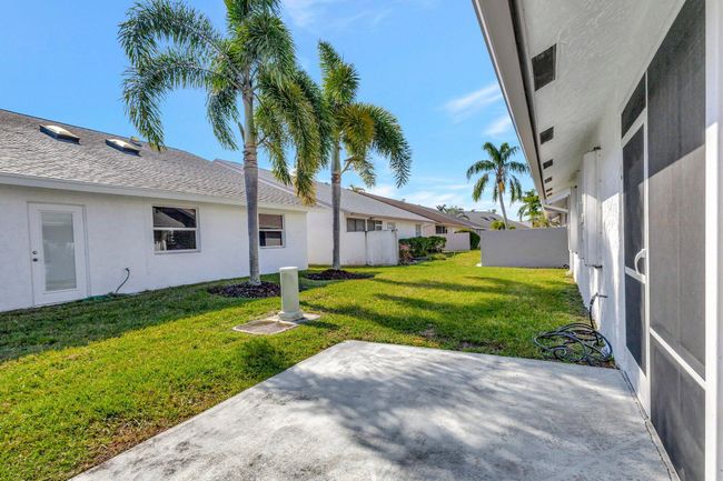 3893 Dafilee Cir, House other with 2 bedrooms, 2 bathrooms and null parking in West Palm Beach FL | Image 37