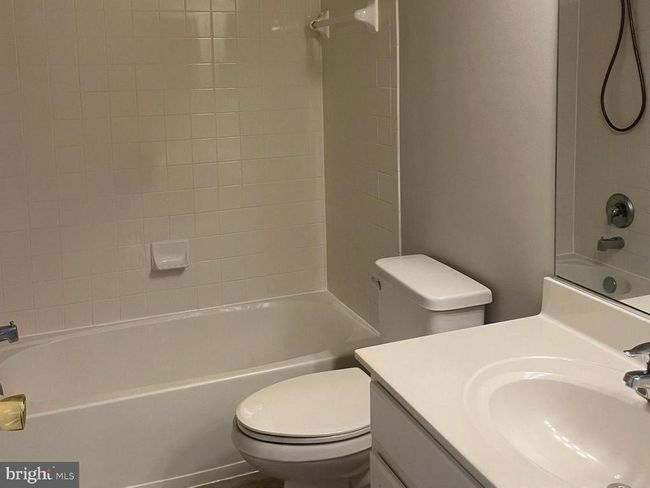 107 Berwick Ln, Townhouse with 3 bedrooms, 3 bathrooms and null parking in STEPHENS CITY VA | Image 22
