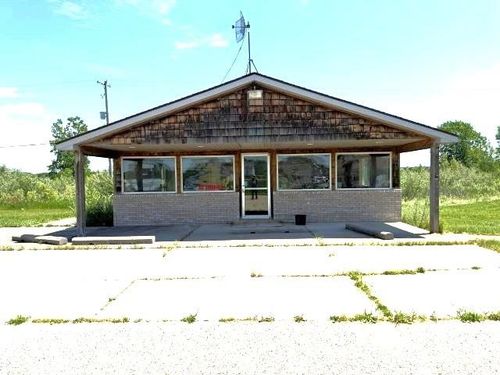 3160 M 65, Hale, MI, 48739-9009 | Card Image