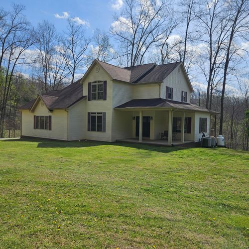 601 Justice Dr, Manchester, KY, 40962-7233 | Card Image