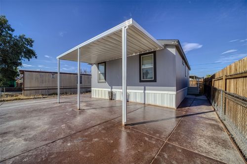 437 Coral Reef Dr, Bullhead City, AZ, 86442-4850 | Card Image