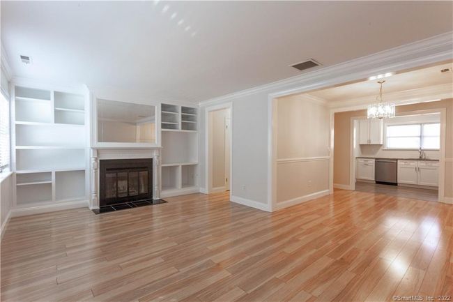 APT-9 - 11 Tuttle St, Condo with 3 bedrooms, 2 bathrooms and 1 parking in Stamford CT | Image 7