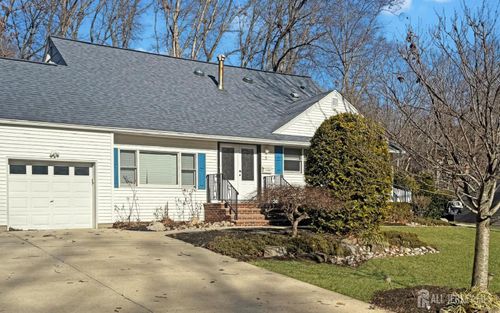 5 Sandalwood Dr, East Brunswick, NJ, 08816-4045 | Card Image