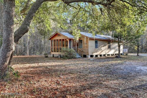 348 Shaw Hwy, Rocky Point, NC, 28457-9200 | Card Image