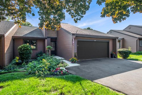 625 Maple Creek Dr, Holland, MI, 49423-5448 | Card Image