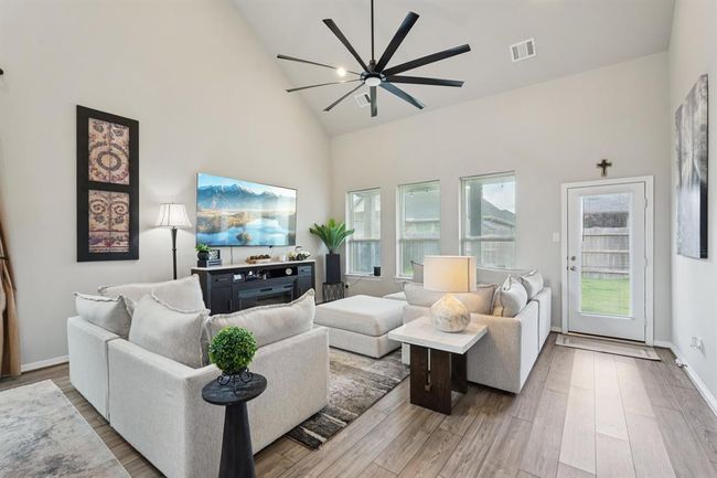 10126 Bayou Oaks Dr, House other with 4 bedrooms, 3 bathrooms and 2 parking in Conroe TX | Image 8