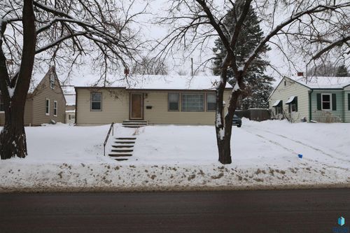 1905 S Western Ave, Sioux Falls, SD, 57105-2431 | Card Image