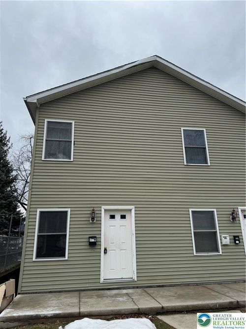 909 Monroe Avenue, Scranton City, PA, 18510 | Card Image