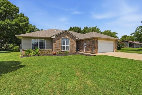 208 S 9th Ave, Stroud, OK, 74079-3839 | Card Image