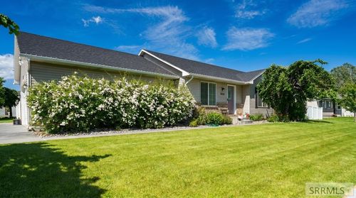 1554 Avon Ln, Idaho Falls, ID, 83401-3794 | Card Image