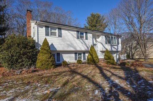 150 Margaret Rd, Abington, MA, 02351-1612 | Card Image