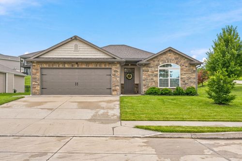 4290 W Nursery Ct, COLUMBIA, MO, 65203-4572 | Card Image