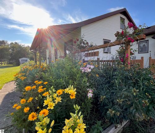 3700 Red School Rd, Kingsley, MI, 49649-9316 | Card Image