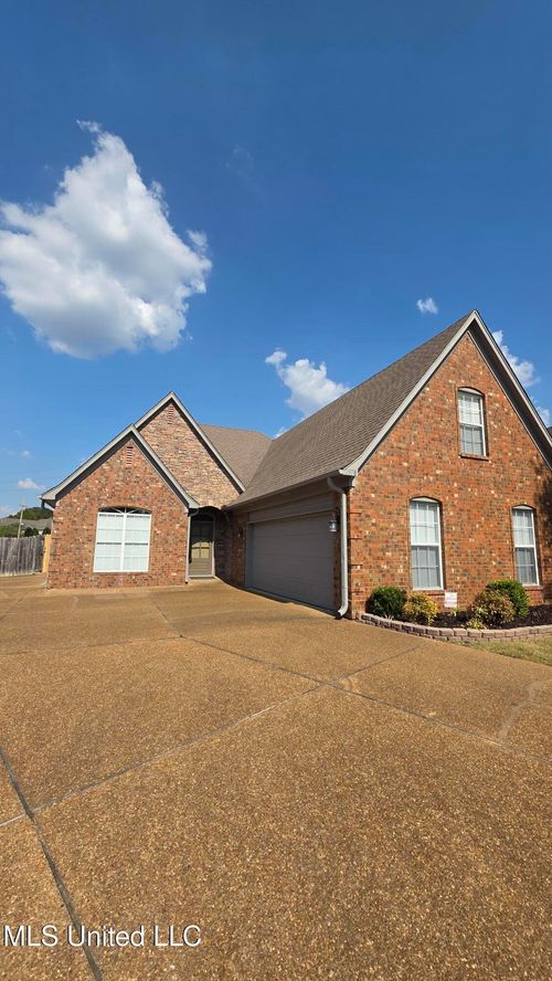 2978 Boffin Dr, Southaven, MS, 38672-9454 | Card Image