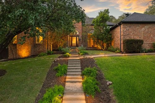 5301 Backtrail Dr, Austin, TX, 78731-2669 | Card Image