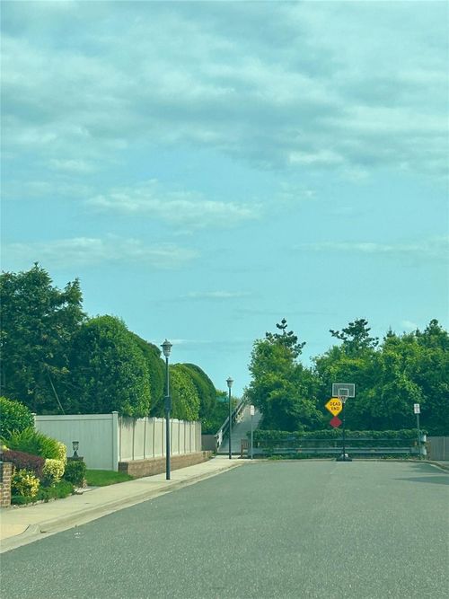 1 Saratoga St, Lido Beach, NY, 11561-5113 | Card Image