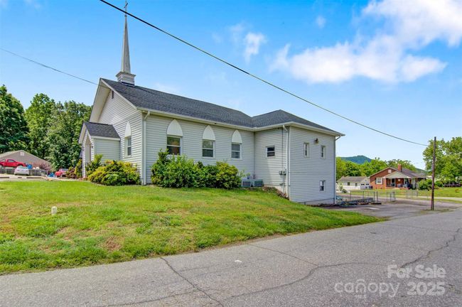 1100 Praley St Sw, Home with 0 bedrooms, 0 bathrooms and 40 parking in Valdese NC | Image 38