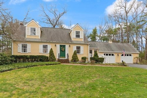40 Summer Street, Easton, MA, 02356 | Card Image