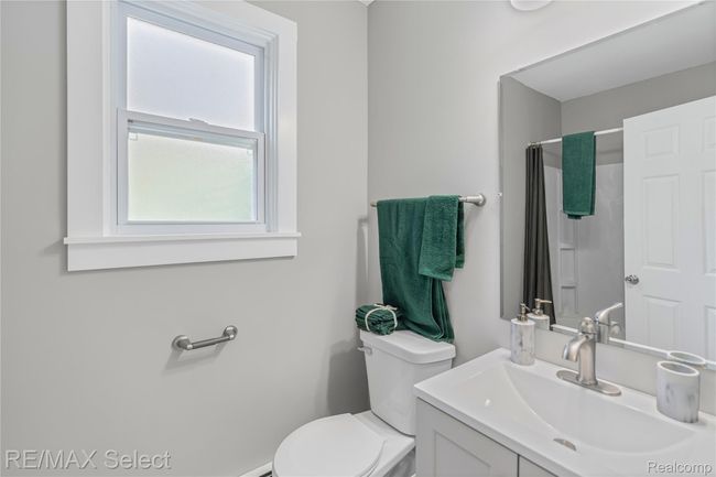 3933 East St 33.jpg | Image 32