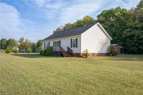 159 King Arthur Ln, Advance, NC, 27006-6634 | Card Image