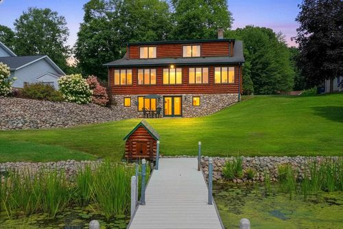 240 Alpine Drive, Shawano, WI, 54166 | Card Image