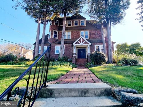 7845 Montgomery Ave, Elkins Park, PA, 19027-2638 | Card Image