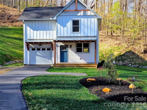 24 Salt Box Hvn, Burnsville, NC, 28714-2077 | Card Image