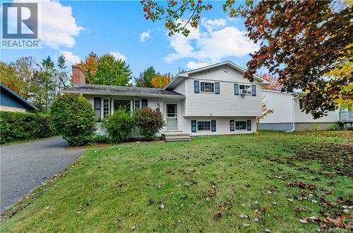 9 Merrett Dr, Oromocto, NB, E2V2L8 | Card Image