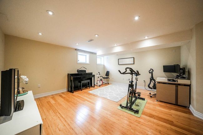 83 Cabernet Rd, House attached with 3 bedrooms, 4 bathrooms and 2 parking in Vaughan ON | Image 22