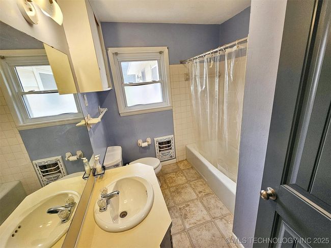 1306 E Shawnee St, House other with 3 bedrooms, 2 bathrooms and null parking in Tahlequah OK | Image 19