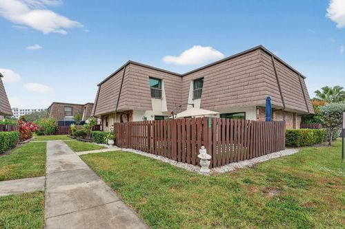 2692-2692 Nw 99th Ave, Coral Springs, FL, 33065-6216 | Card Image