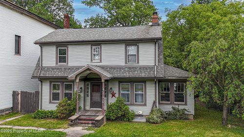 49 Tamaqua St, Hazleton, PA, 18201-7905 | Card Image