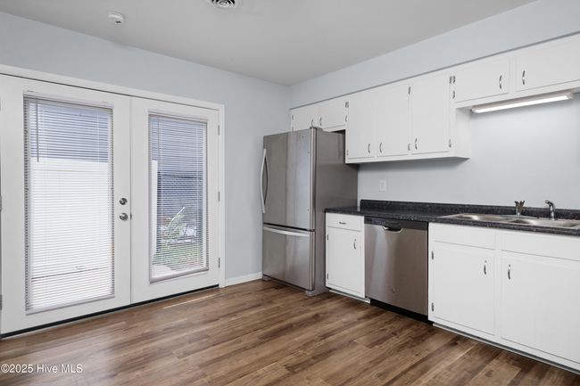 Kitchen | Image 9