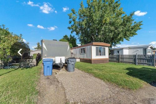 82 Anson Ave Sw, Medicine Hat, AB, T1A8A3 | Card Image