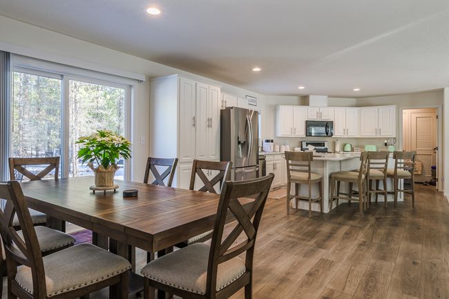 12_15450 pine tree dr - 12 | Image 19