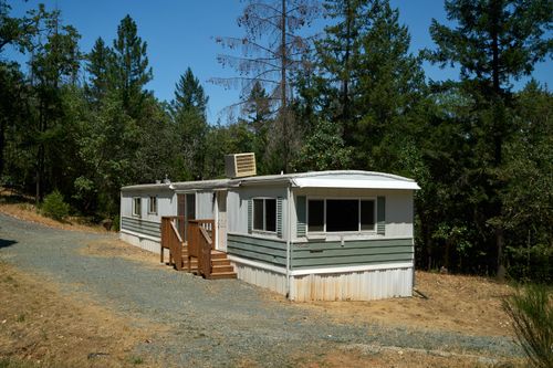 1150 Savage Creek Rd, Grants Pass, OR, 97527-4326 | Card Image
