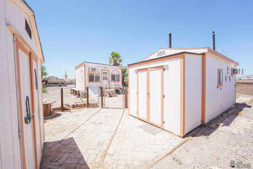 10301 S Linda Ln, Wellton, AZ, 85356-6559 | Card Image