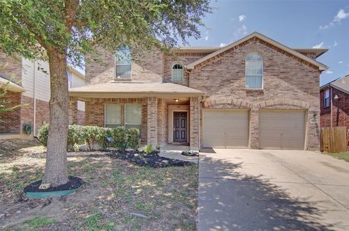 9241 Oldwest Trl, Fort Worth, TX, 76131-3115 | Card Image