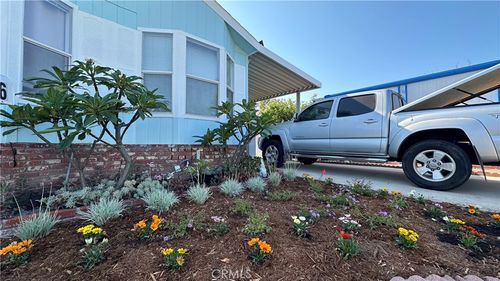 spc-126-14352 Beach Blvd, Westminster, CA, 92683-4560 | Card Image