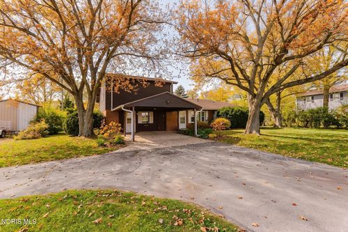 1171 Columbus Avenue, Fostoria, OH, 44830 | Card Image