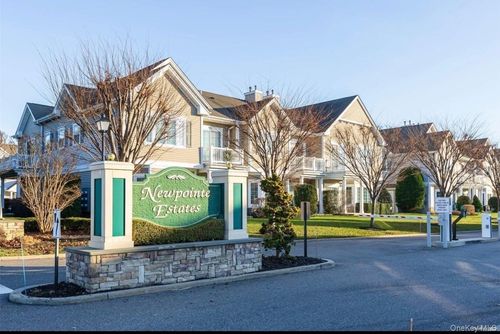 110 Kenneth Court, Babylon, NY, 11701 | Card Image