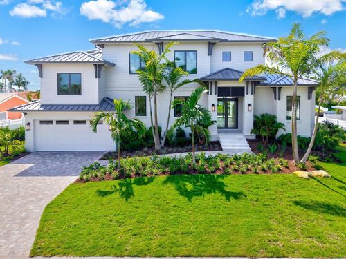 524 Halyard Ln, Longboat Key, FL, 34228-3712 | Card Image