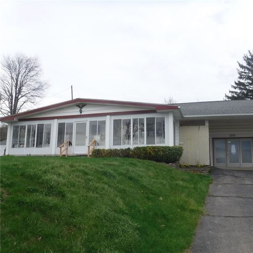 7277 E Washington Street Ext, Bath, NY, 14810-8323 | Card Image