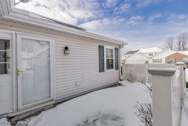 UNIT-6 - 7572 Monterey Bay Dr, Condo with 2 bedrooms, 2 bathrooms and null parking in Mentor-On-The-Lake OH | Image 7